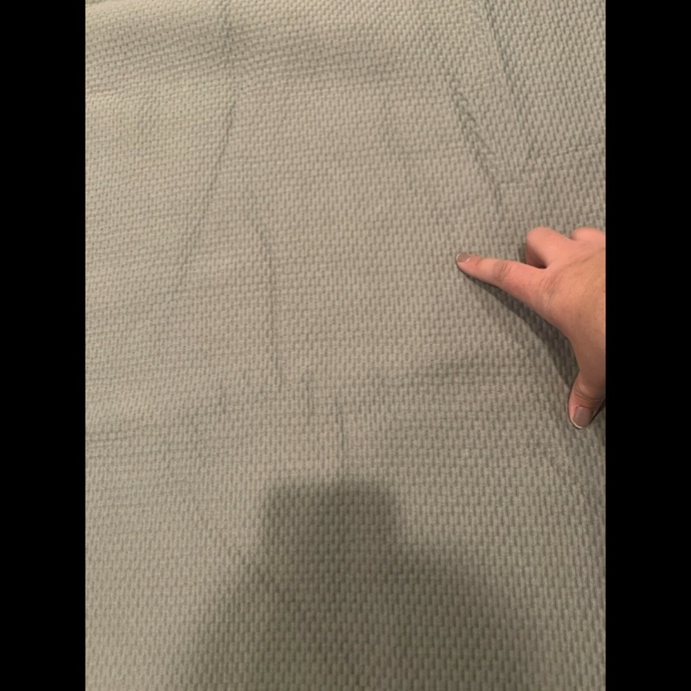 EUC SFERRA Perrio Full/Queen Coverlet‎ Blanket in Silver Grey --DEFECTS-- - Picture 6 of 12